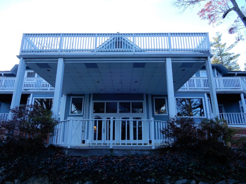 The Highland Lake Inn & Resort – Hendersonville, NC