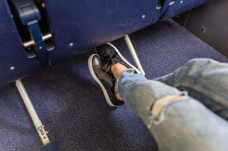 10 tips for staying healthy when flying