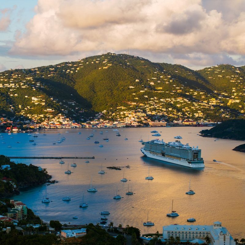 Caribbean Wave Season Booking Tips